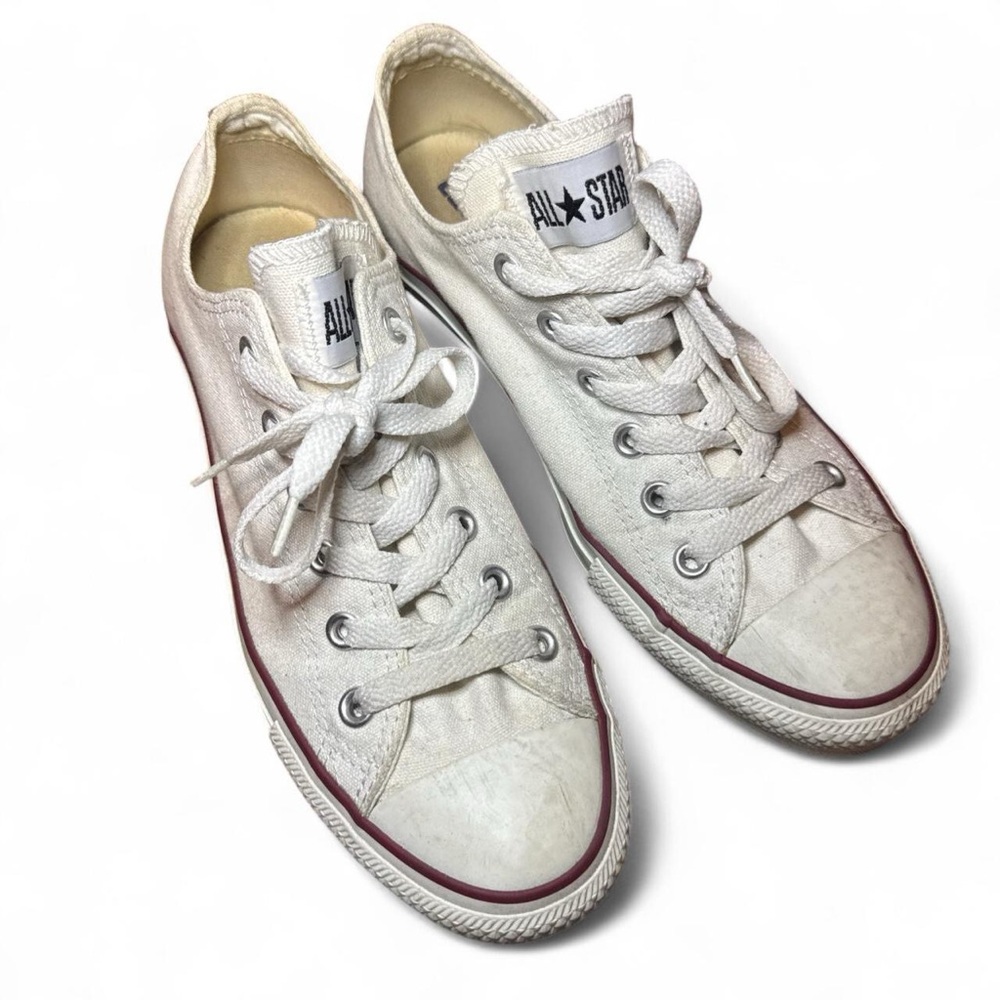 Converse All Stars Chuck Taylor White Low Rise Sneakers — Size W9/M7